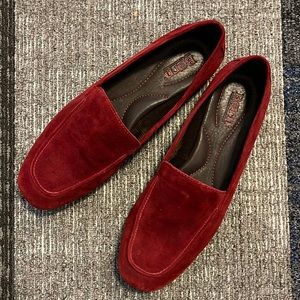Born Chelan Suede Loafer RED NWOB